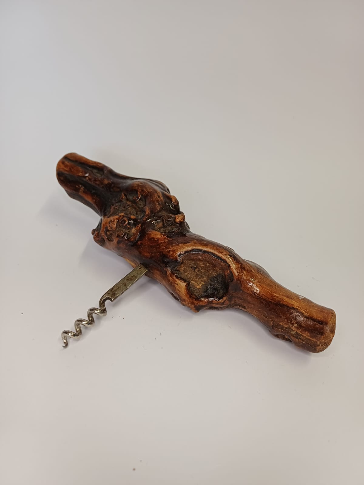 Tire-bouchon vintage en pied de vigne Vinaé