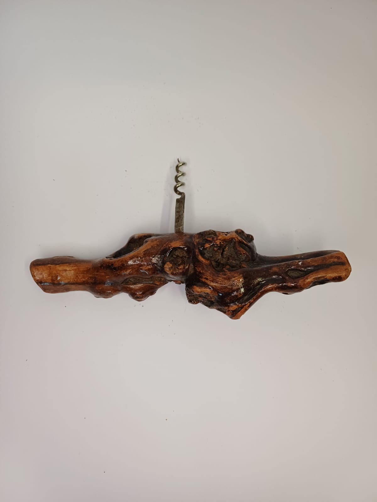 Tire-bouchon vintage en pied de vigne Vinaé