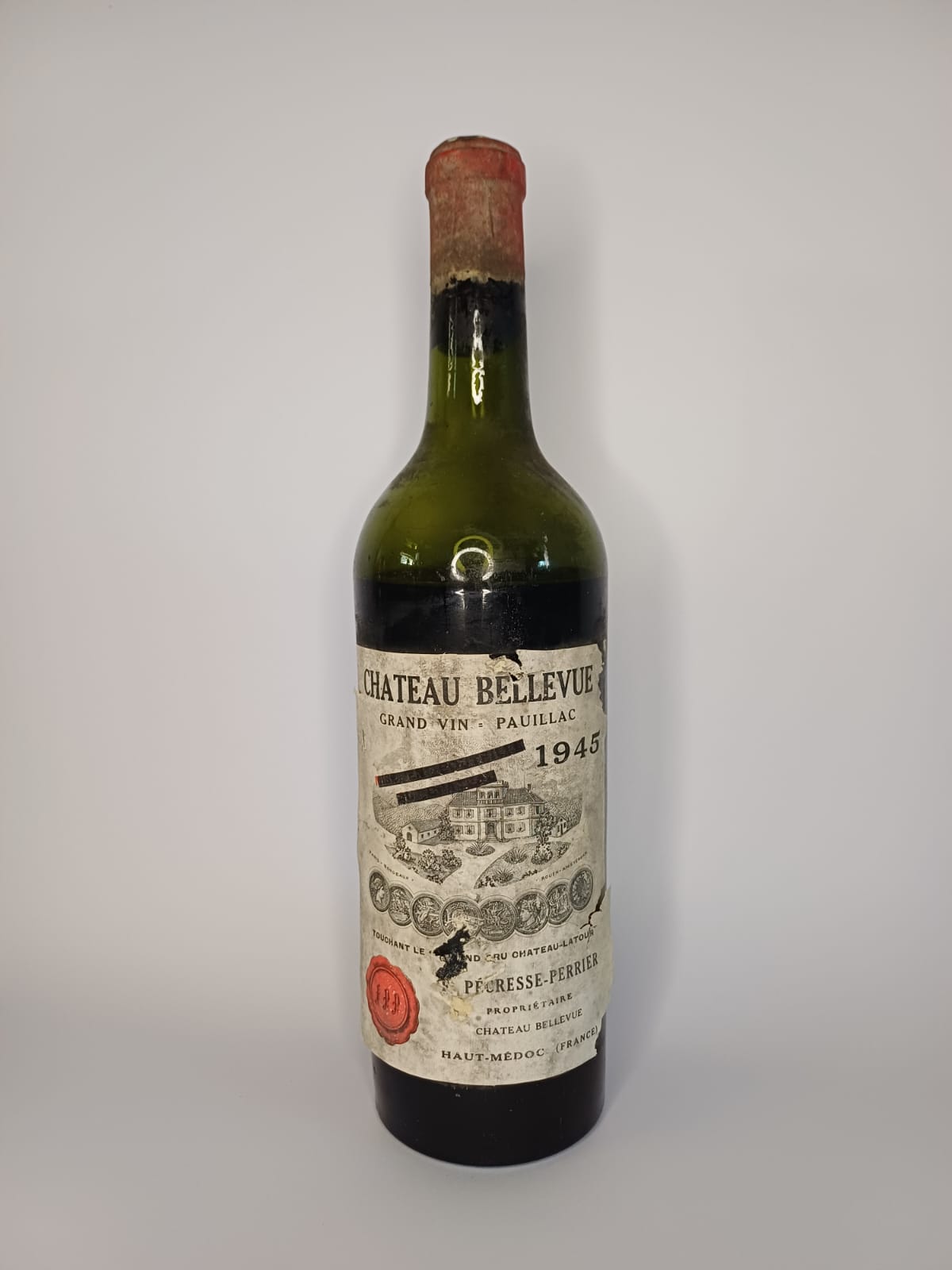 Bouteille de vin Pauillac 1945 – Château Bellevue Vinaé
