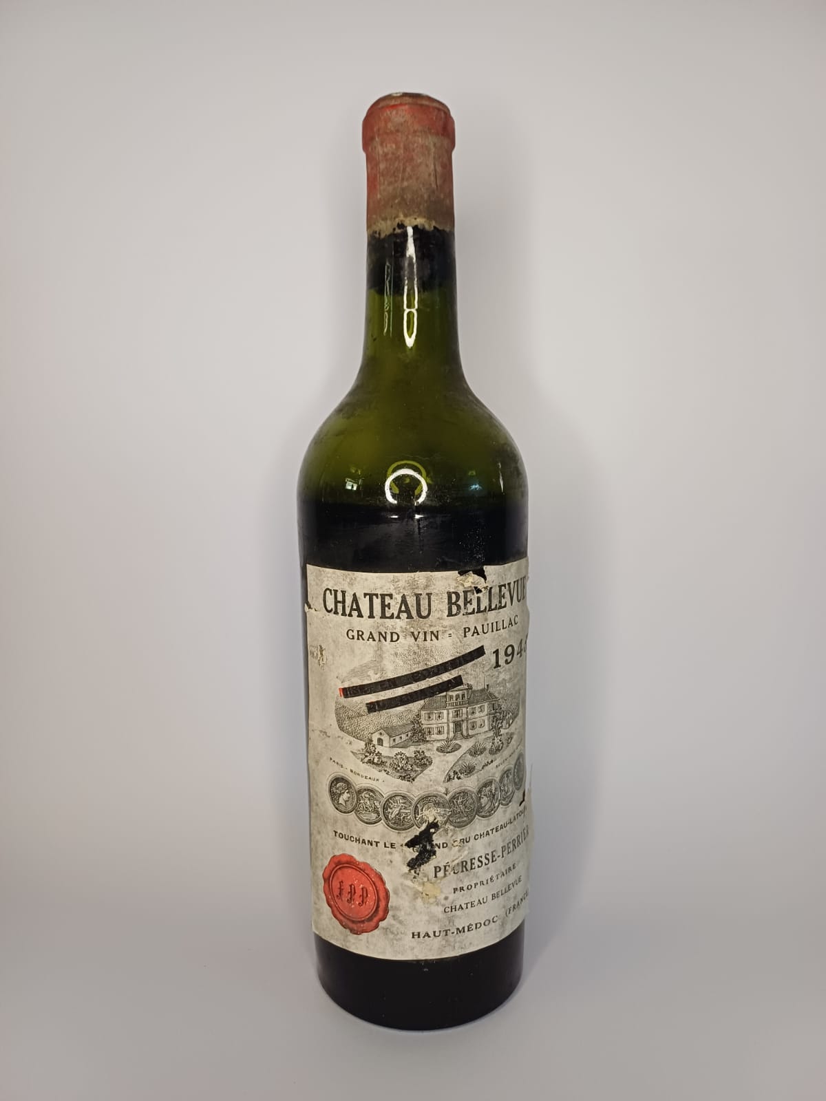 Bouteille de vin Pauillac 1945 – Château Bellevue Vinaé