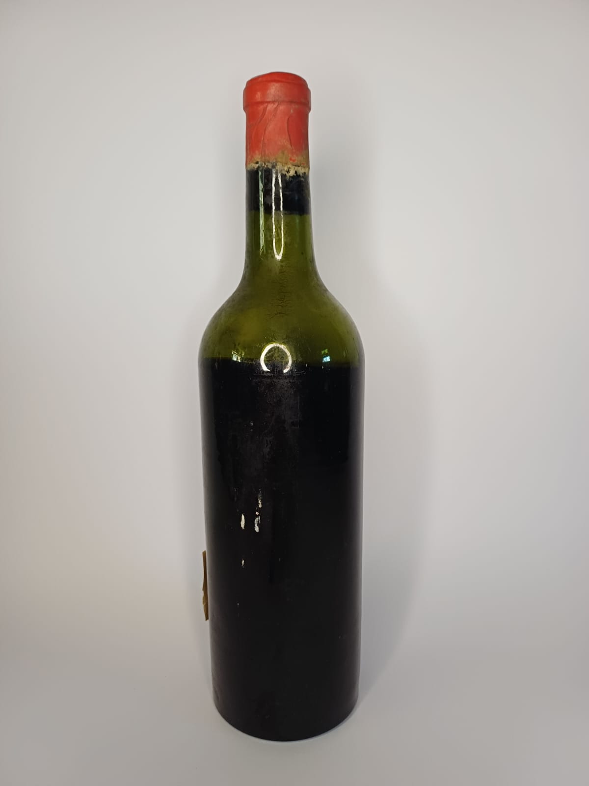 Bouteille de vin Pauillac 1945 – Château Bellevue Vinaé