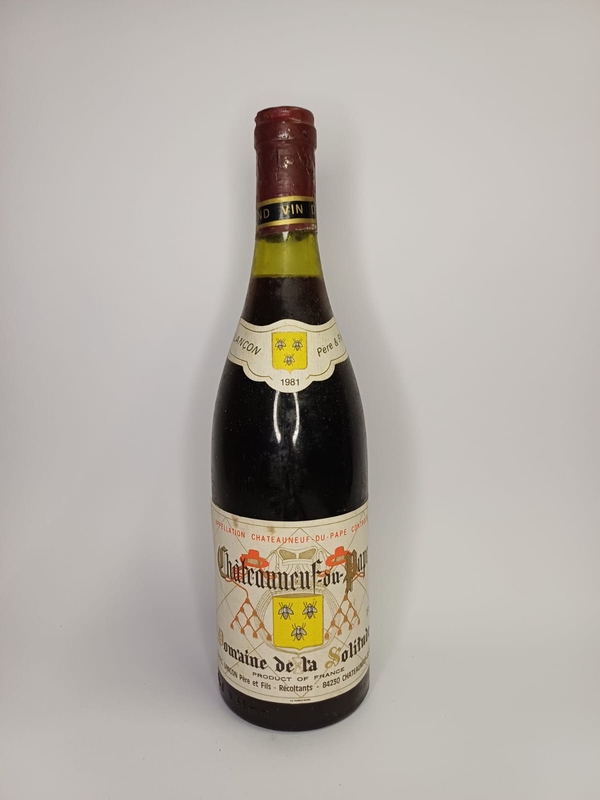 Bouteille de vin Châteauneuf-du-Pape 1981 – Domaine de la solitude Vinaé