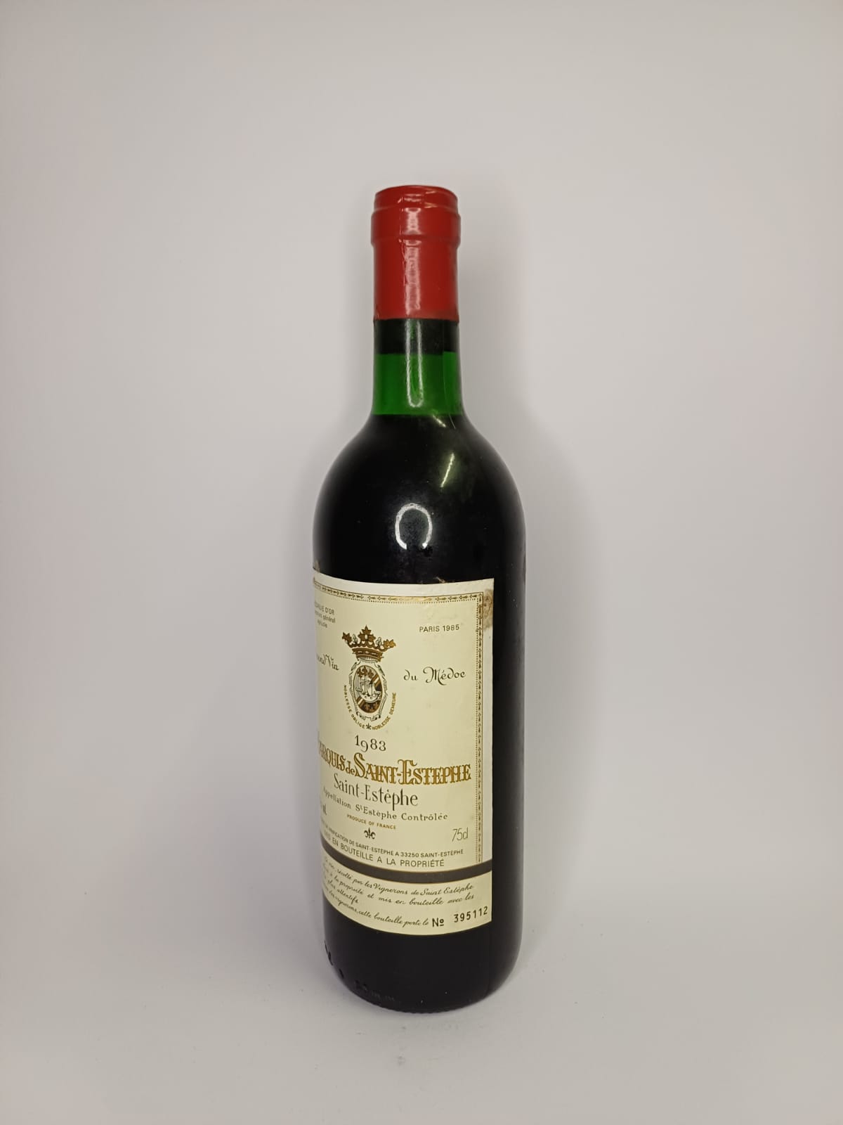 Bouteille de vin Saint-Estèphe 1983 – Marquis de Saint-Estèphe Vinaé
