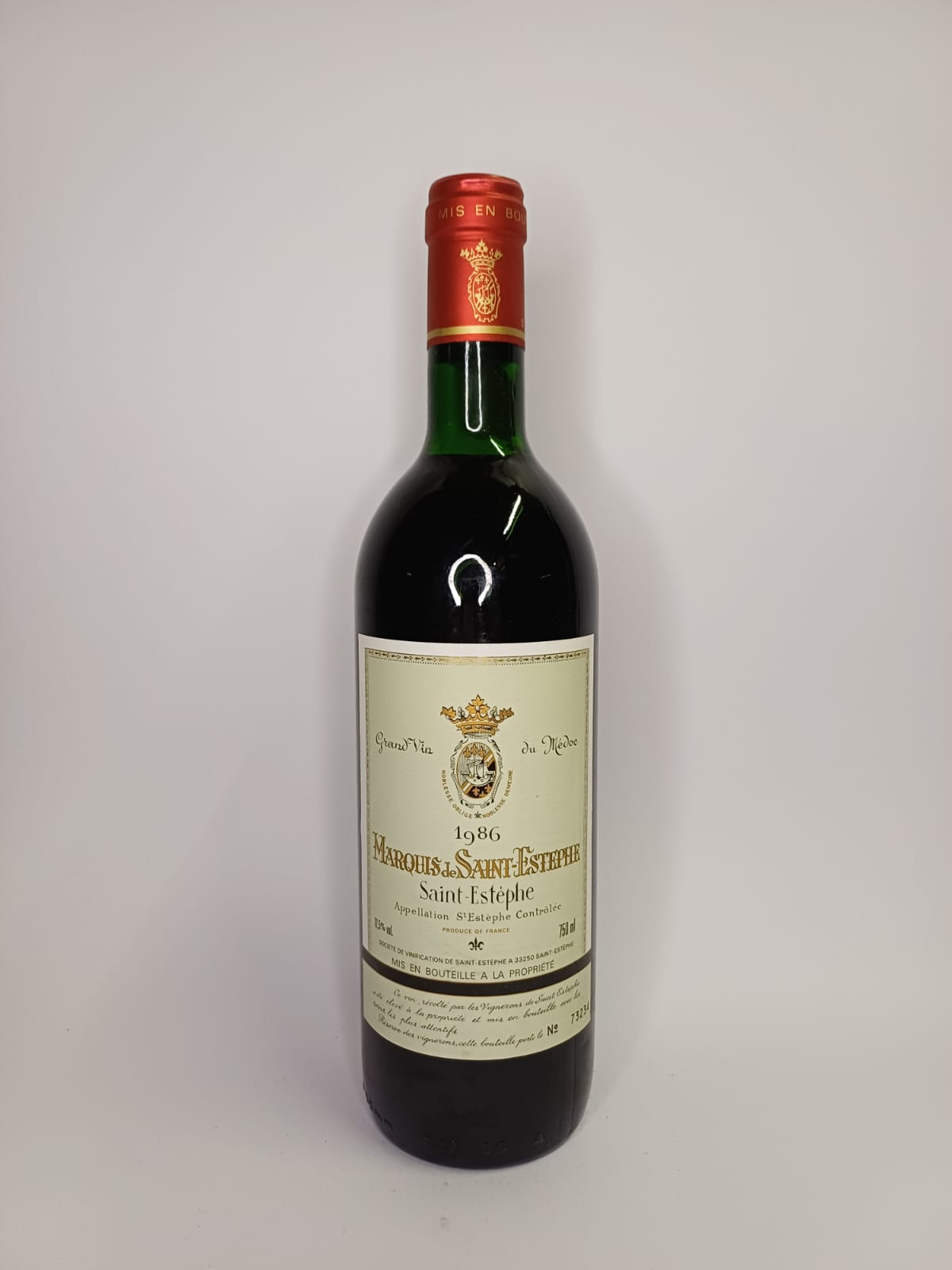 Bouteille de vin Saint-Estèphe 1986 – Marquis de Saint-Estèphe Vinaé