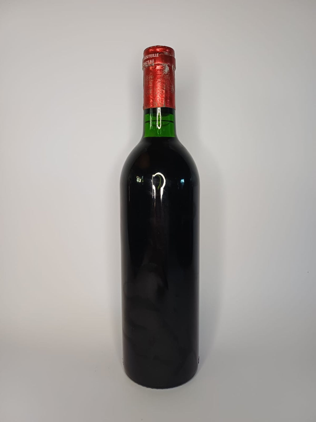 Bouteille de vin Pétrus 1983 – Pomerol Vinaé