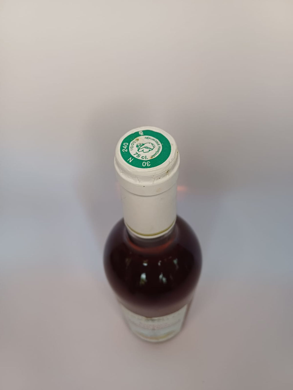 Bouteille de vin Club des sommeliers 2004 – Coteaux d'aix en provence Vinaé