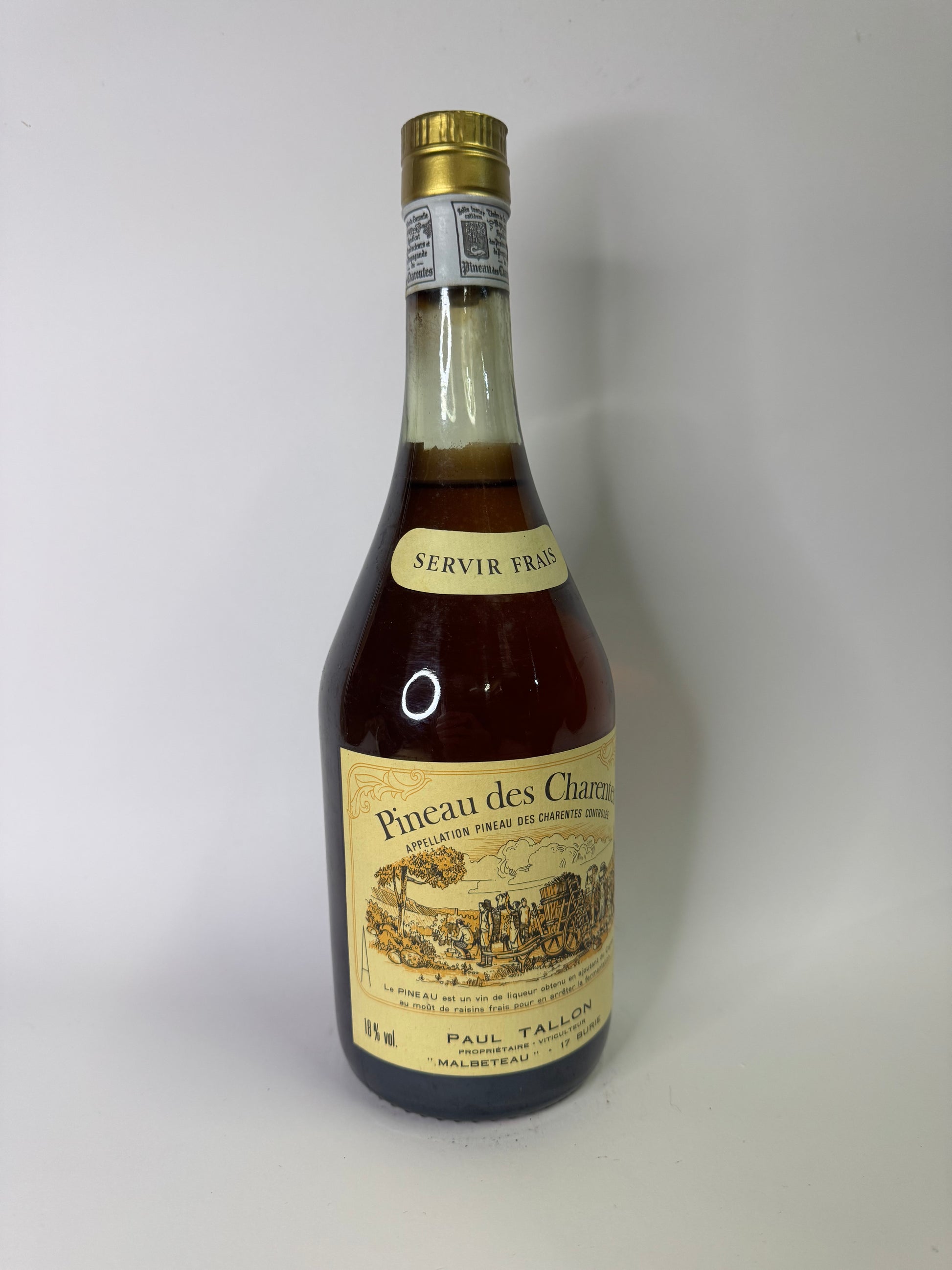 Bouteille de vin Pineau des charentes 1970/1980 – Paul tallon