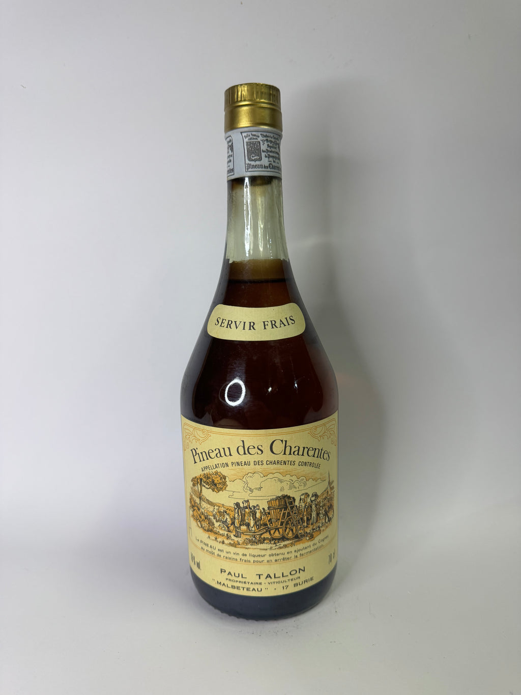 Bouteille de vin Pineau des charentes 1970/1980 – Paul tallon