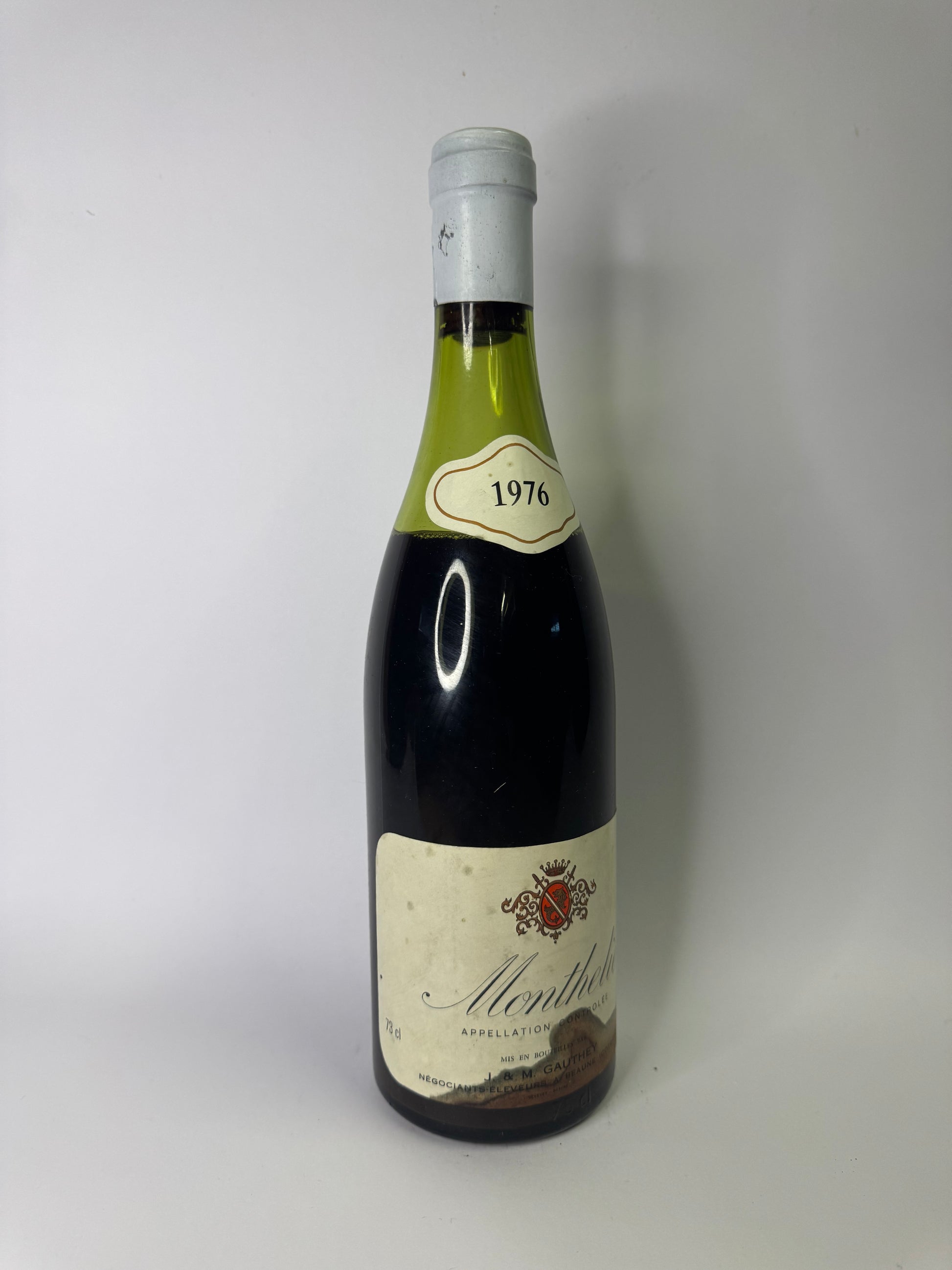 Bouteille de vin Monthelie 1976 – J & M Gauthey