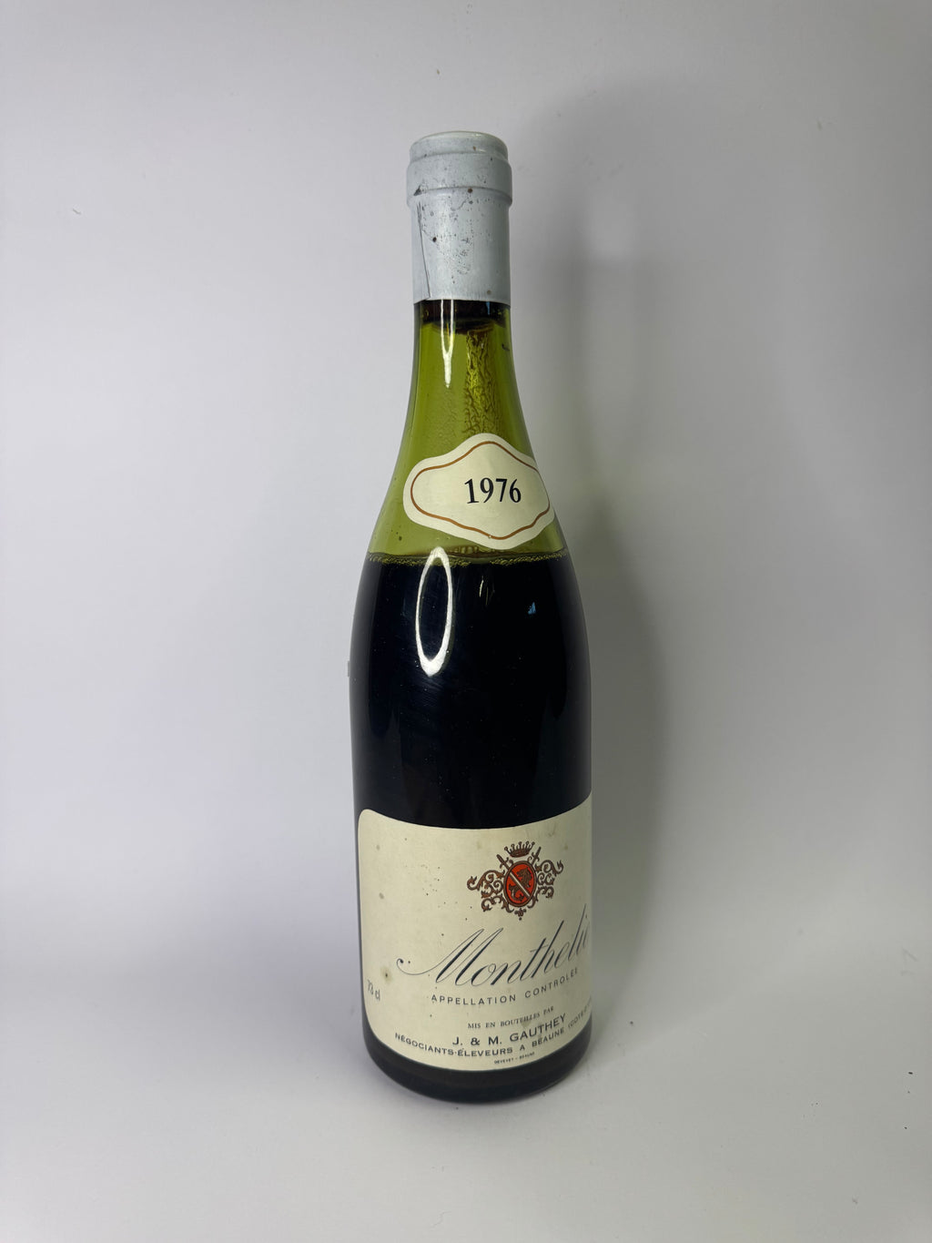 Bouteille de vin Monthelie 1976 – J & M Gauthey