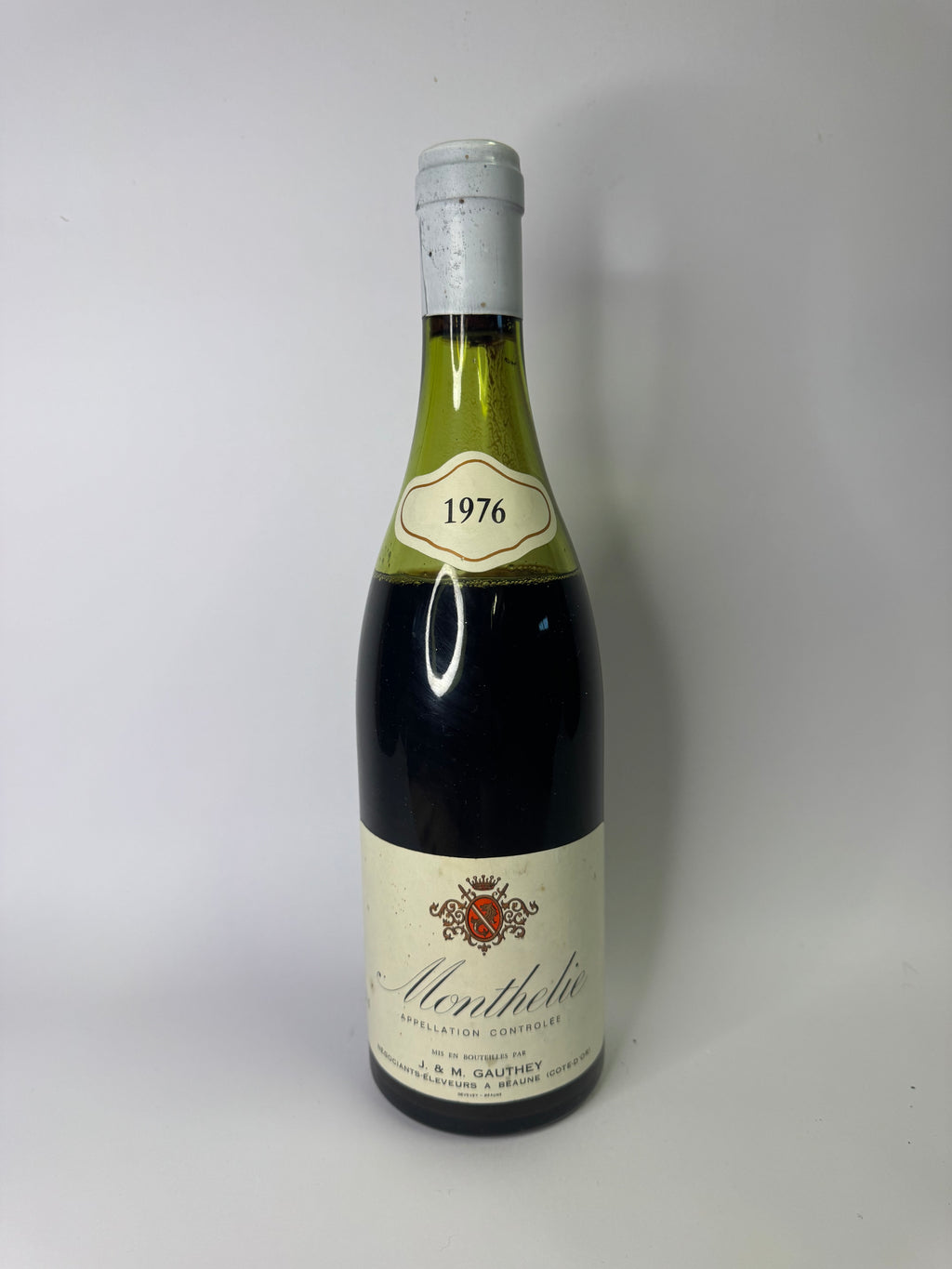 Bouteille de vin Monthelie 1976 – J & M Gauthey