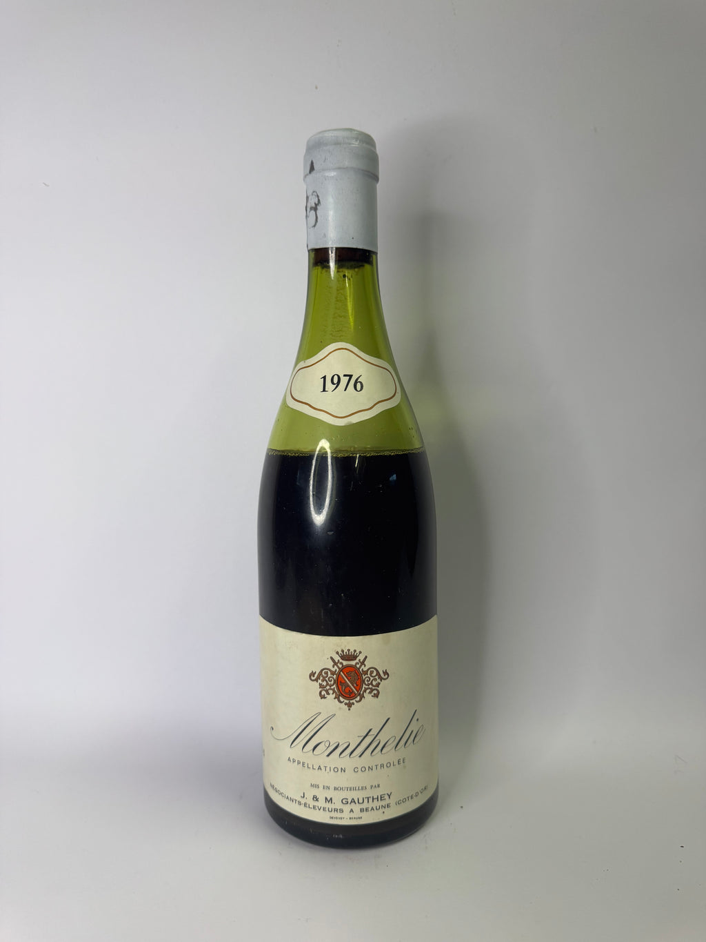 Bouteille de vin Monthelie 1976 – J & M Gauthey