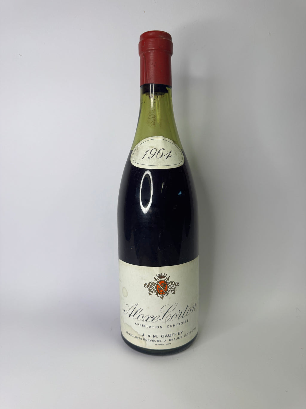 Bouteille de vin Aloxe-Corton 1964 – J & M Gauthey